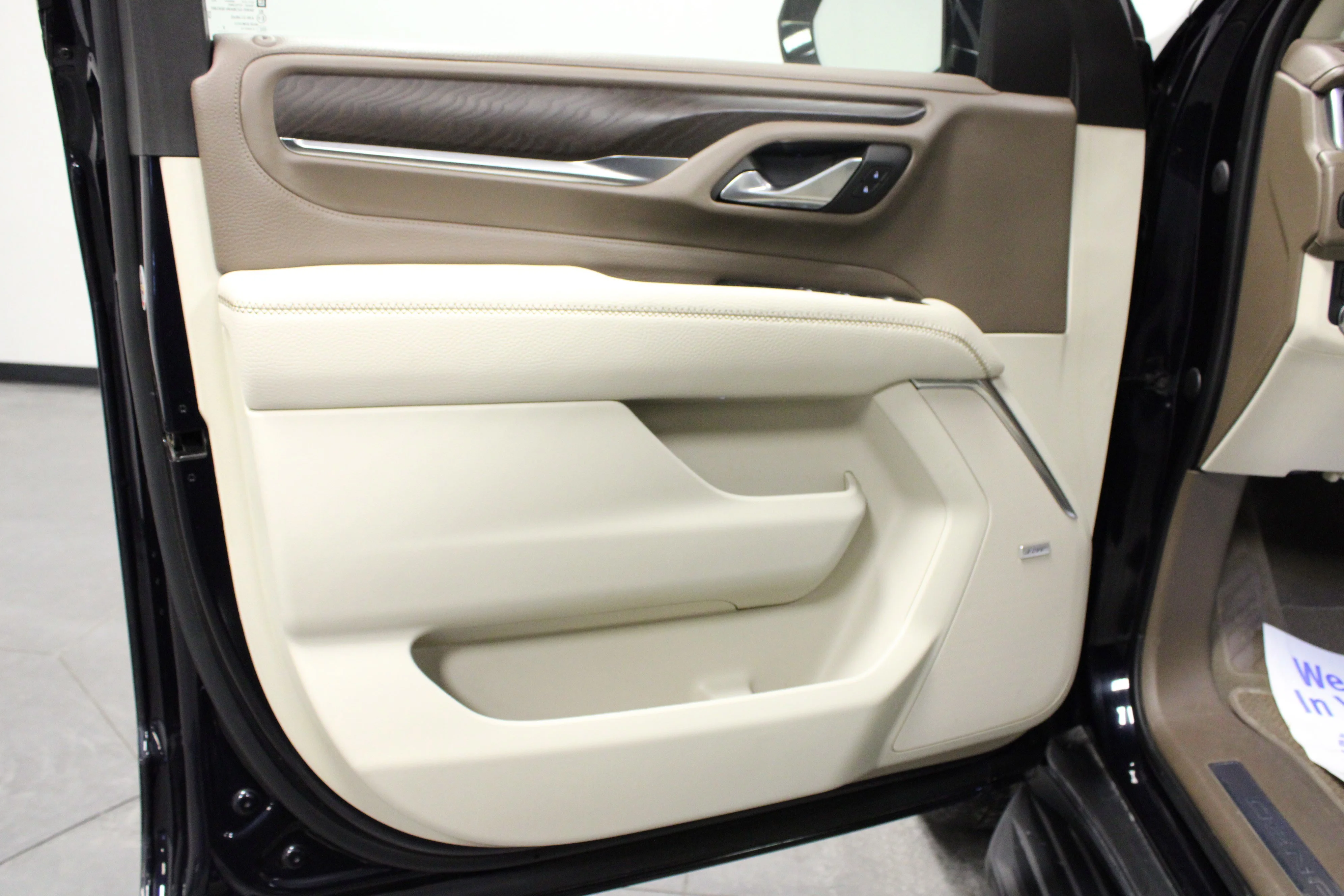 Used 2023 Midnight Blue Metallic GMC Denali image 11