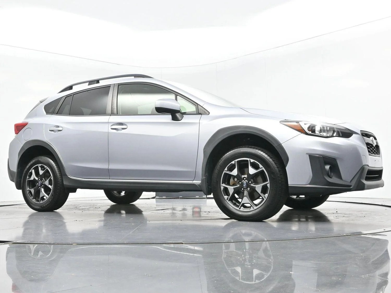 Used 2020 Ice Silver Metallic Subaru Premium image 40