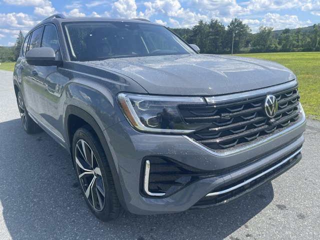 New 2026 Pure Gray Volkswagen 2.0T SEL Premium R-Line image 6