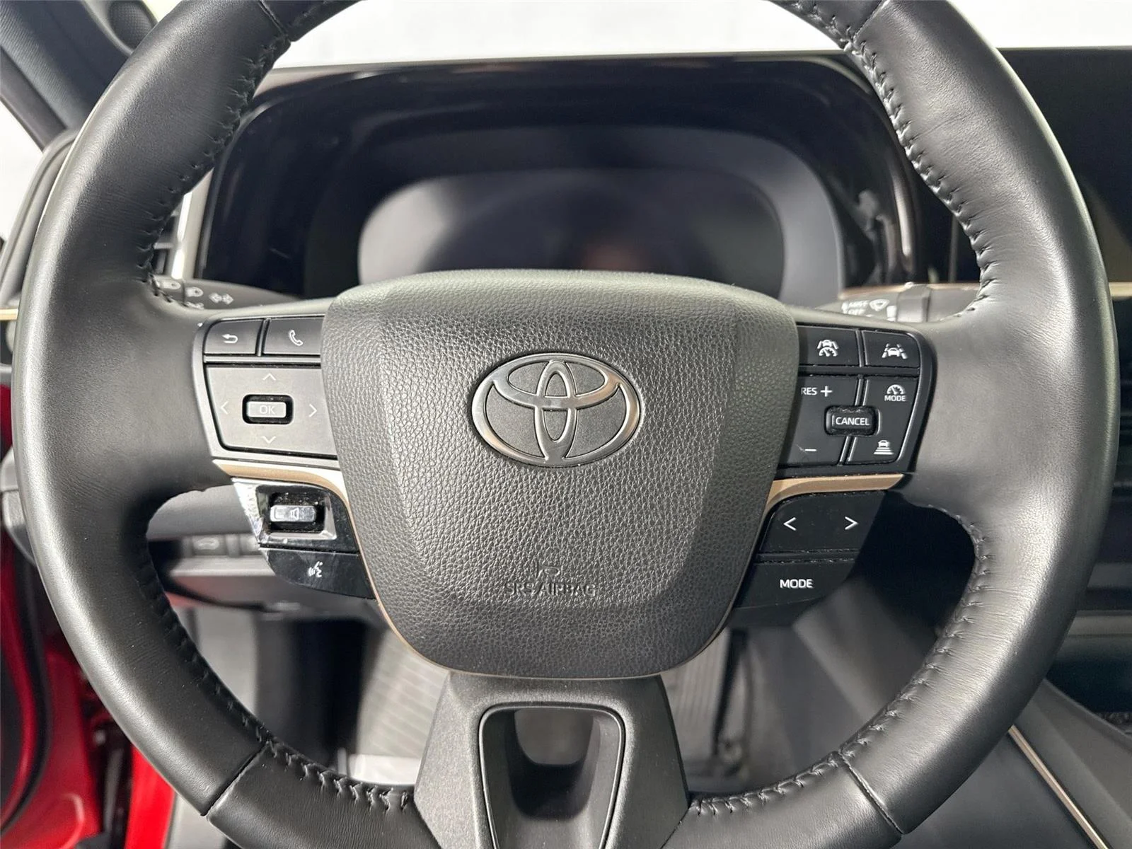 2023 Toyota Crown Limited - Photo 17