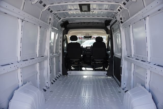 New 2026 Bright White Clear-Coat Exterior Paint RAM High Roof image 13