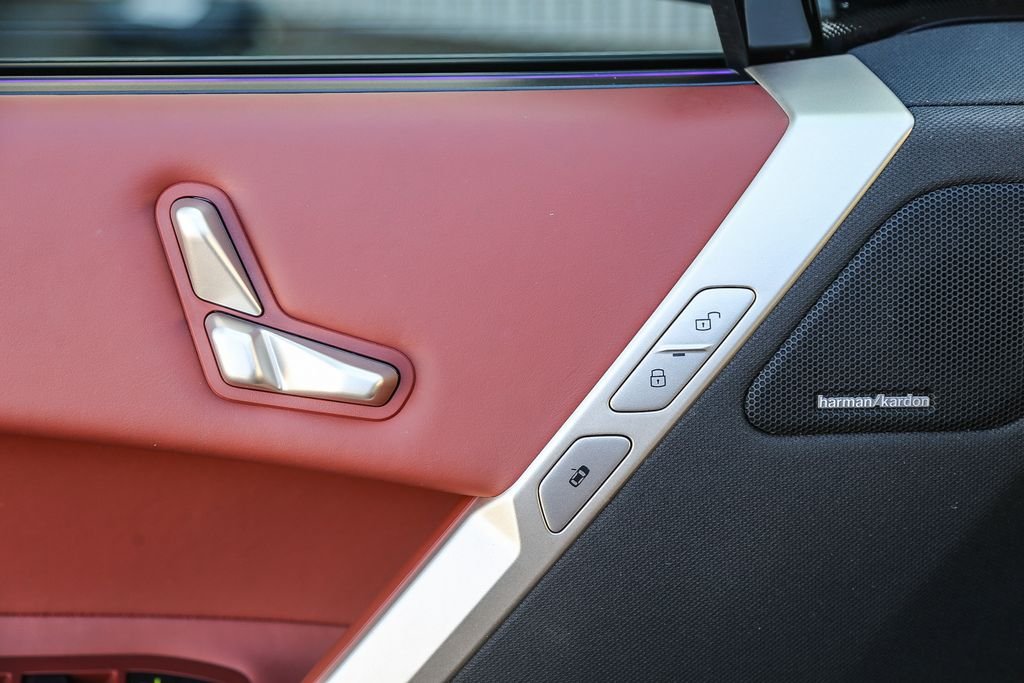 2025 BMW iX 50 - Photo 16
