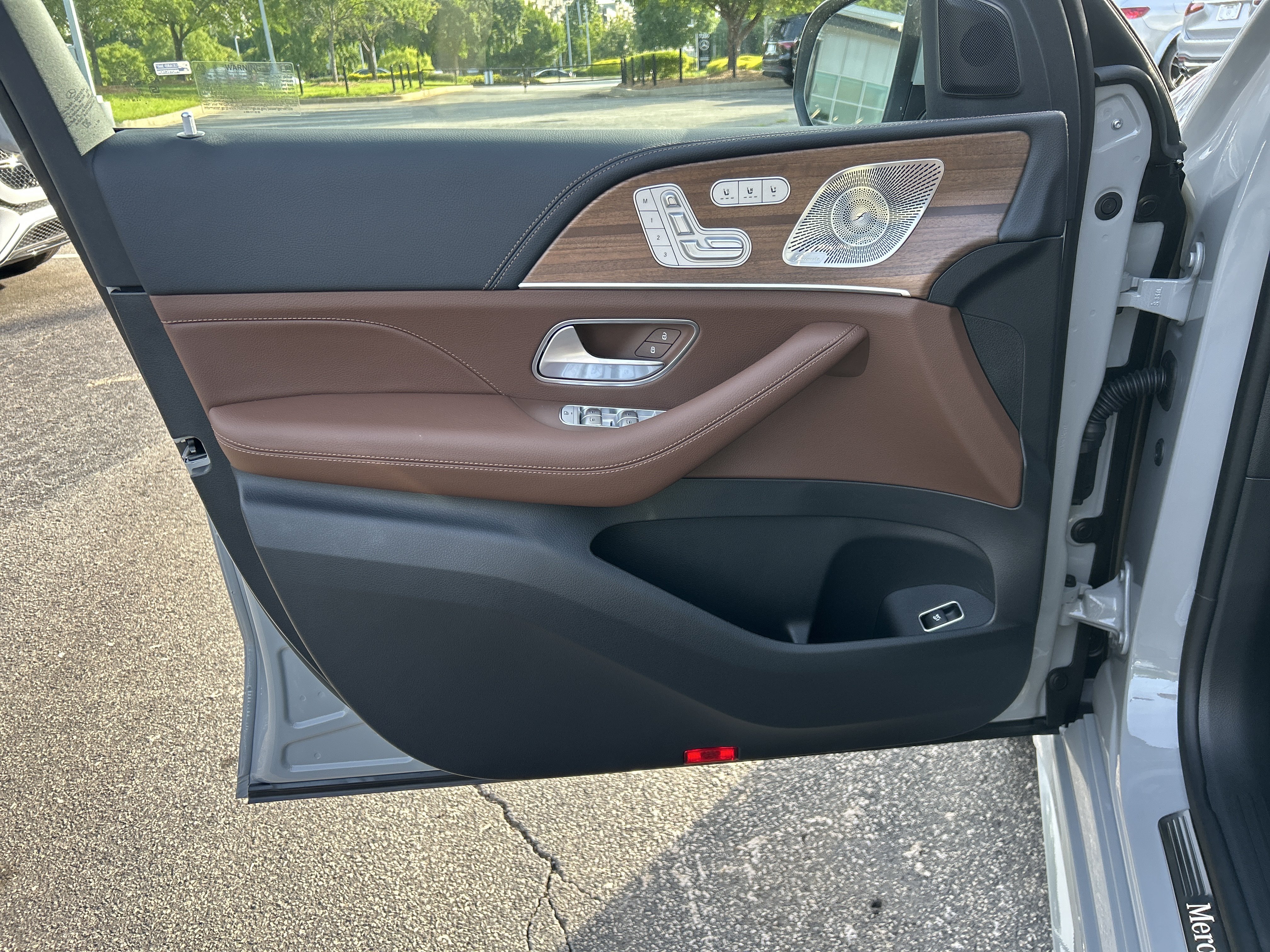 New 2026 MANUFAKTUR Alpine Grey Mercedes-Benz GLE 450 4MATIC® SUV image 15