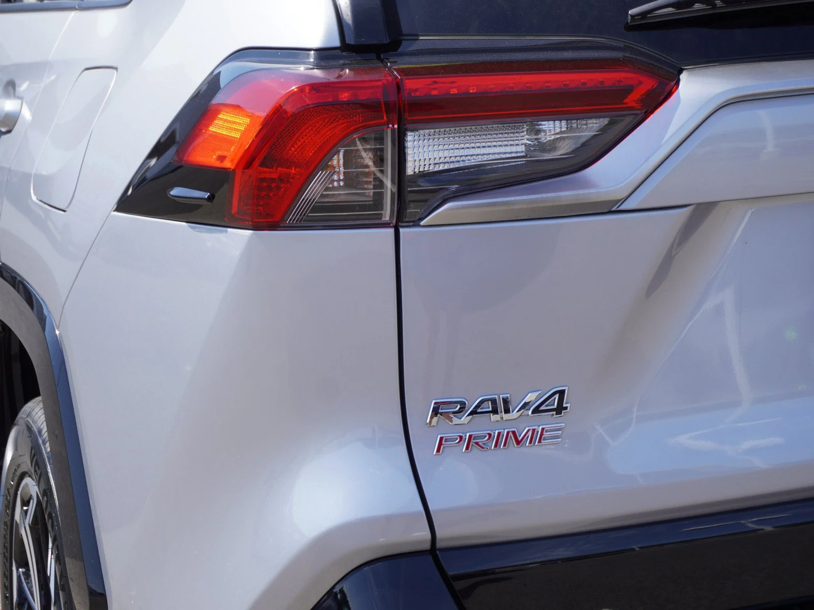 Used 2022 Midnight Black Metallic Toyota XSE image 10