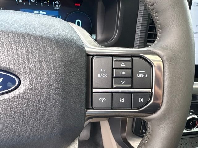 New 2026 Star White Metallic Tri-Coat Ford Platinum image 18