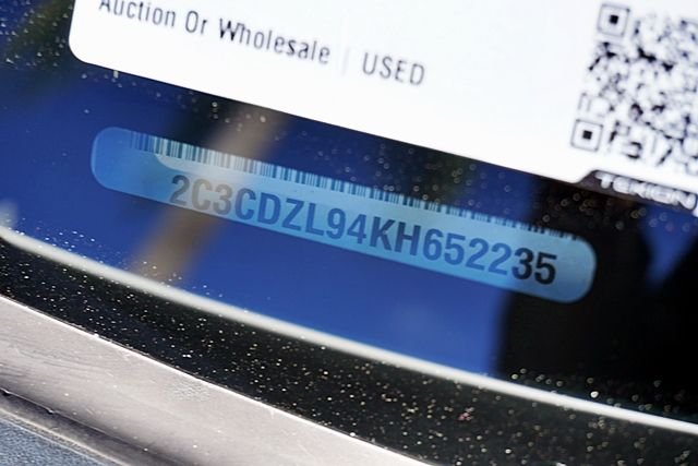 Used 2019 White Dodge SRT Hellcat Redeye image 32