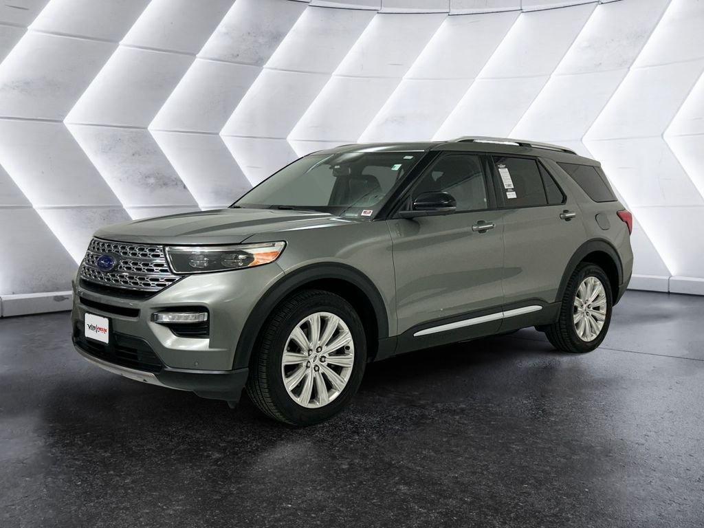 Used 2020 Green Ford Limited image 3