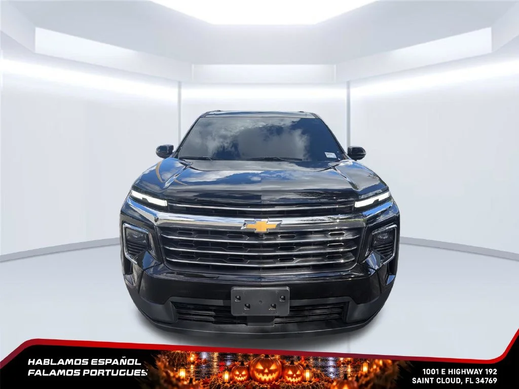 Used 2025 Mosaic Black Metallic Chevrolet LT image 8