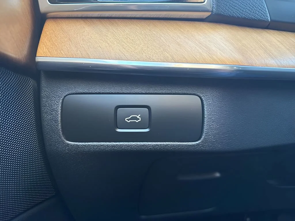 Used 2024 Gray Volvo Plus Bright Theme image 26