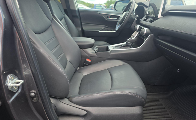 Used 2023 Gray Toyota XLE Premium image 10