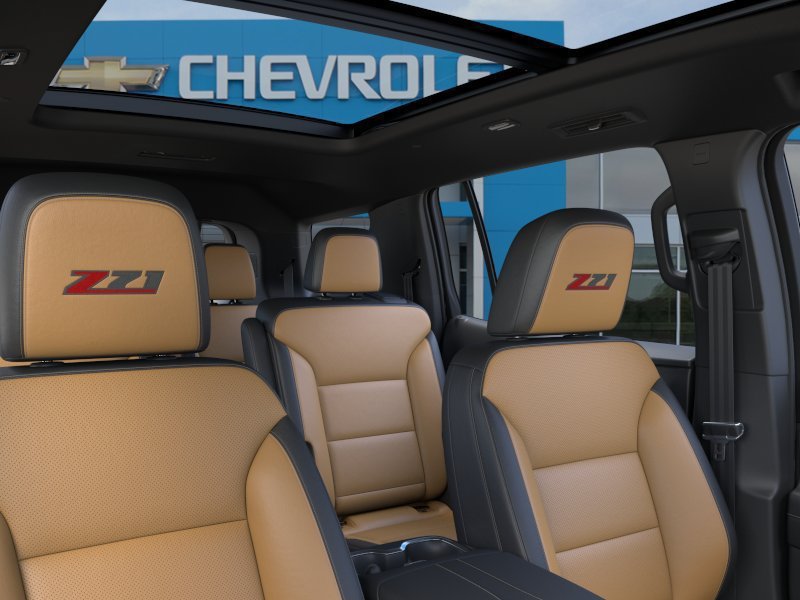 2027 Chevrolet Traverse Z71 - Photo 24