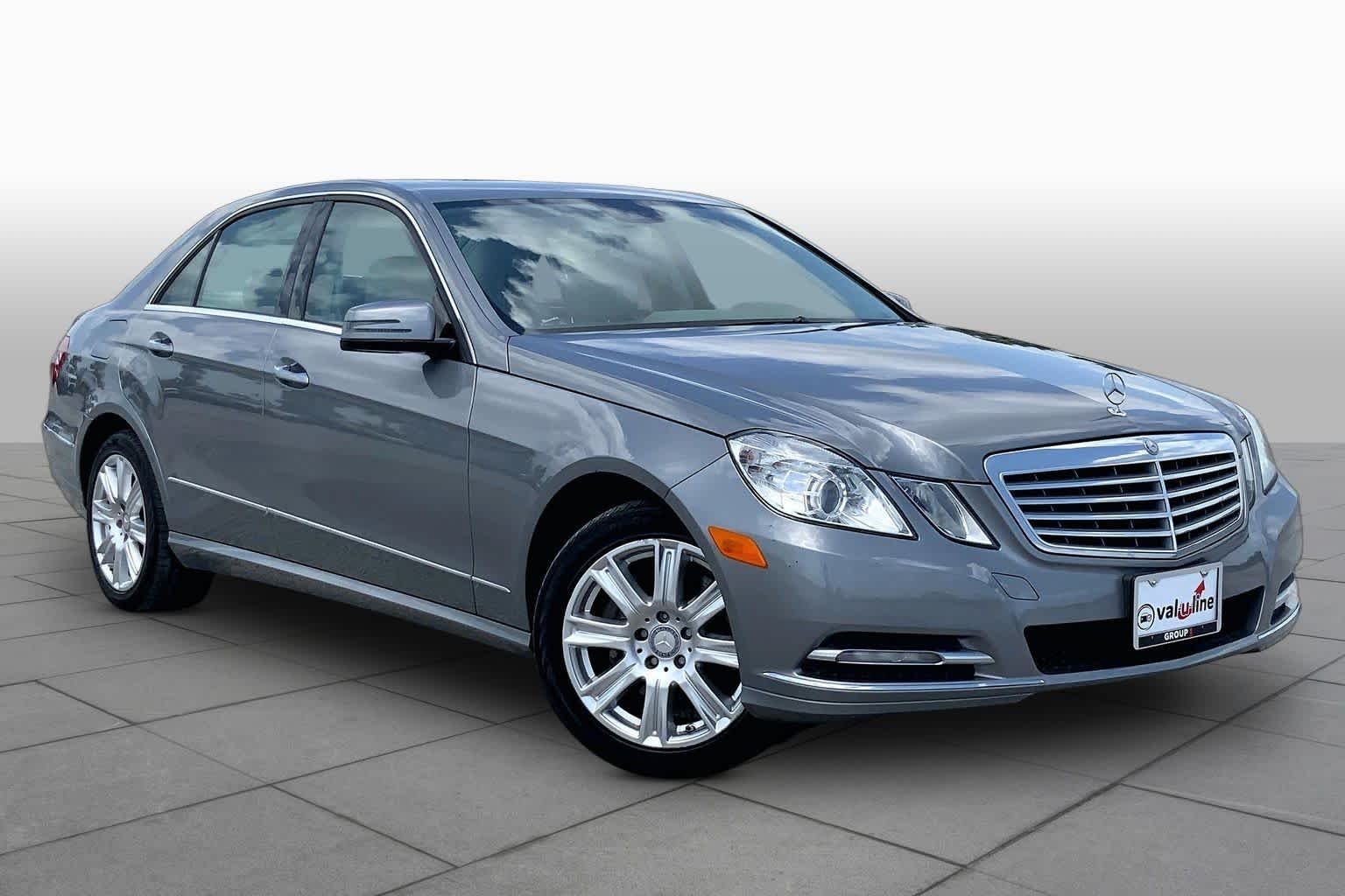 Used 2013 Palladium Silver Metallic Mercedes-Benz E 350 Luxury image 3