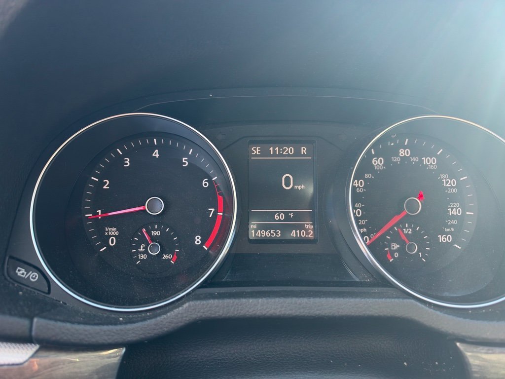 Used 2018 White Volkswagen 2.0T SE image 13