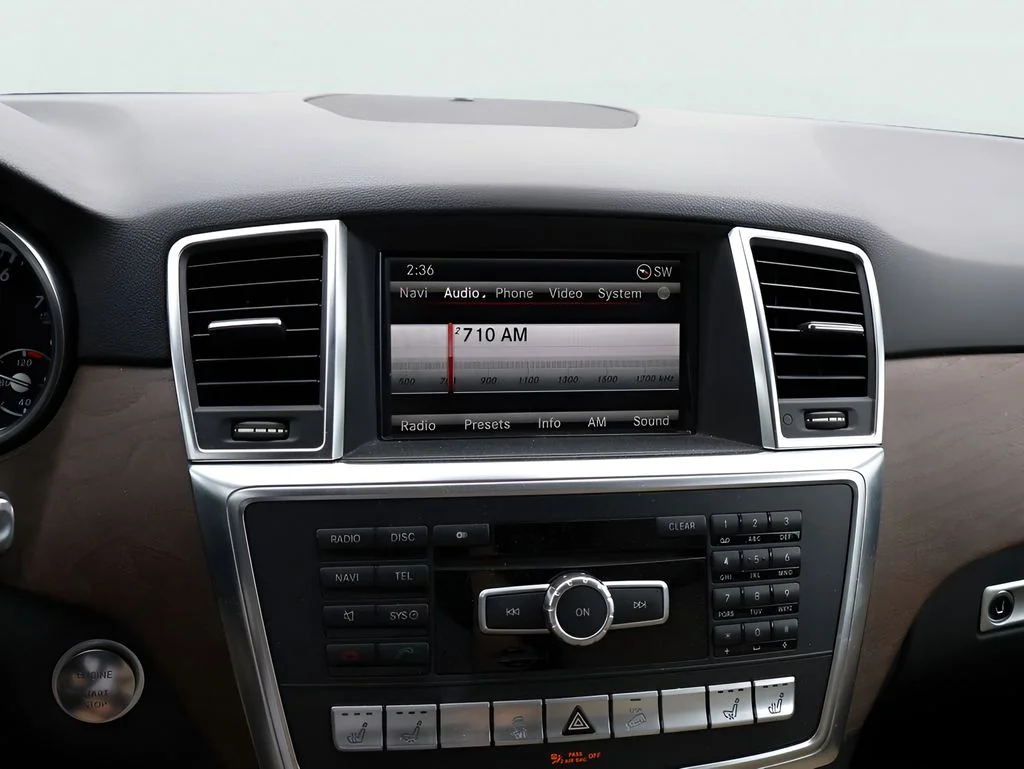 Used 2013 Steel Gray Metallic Mercedes-Benz ML 350 image 23