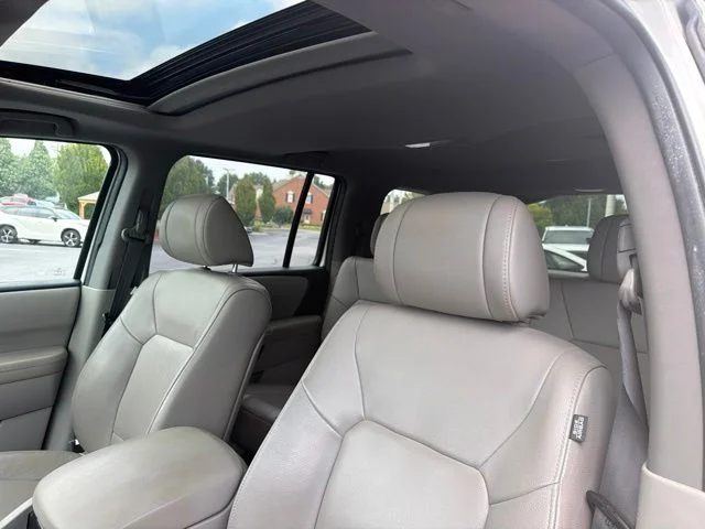Used 2012 Taffeta White Honda EX-L image 10
