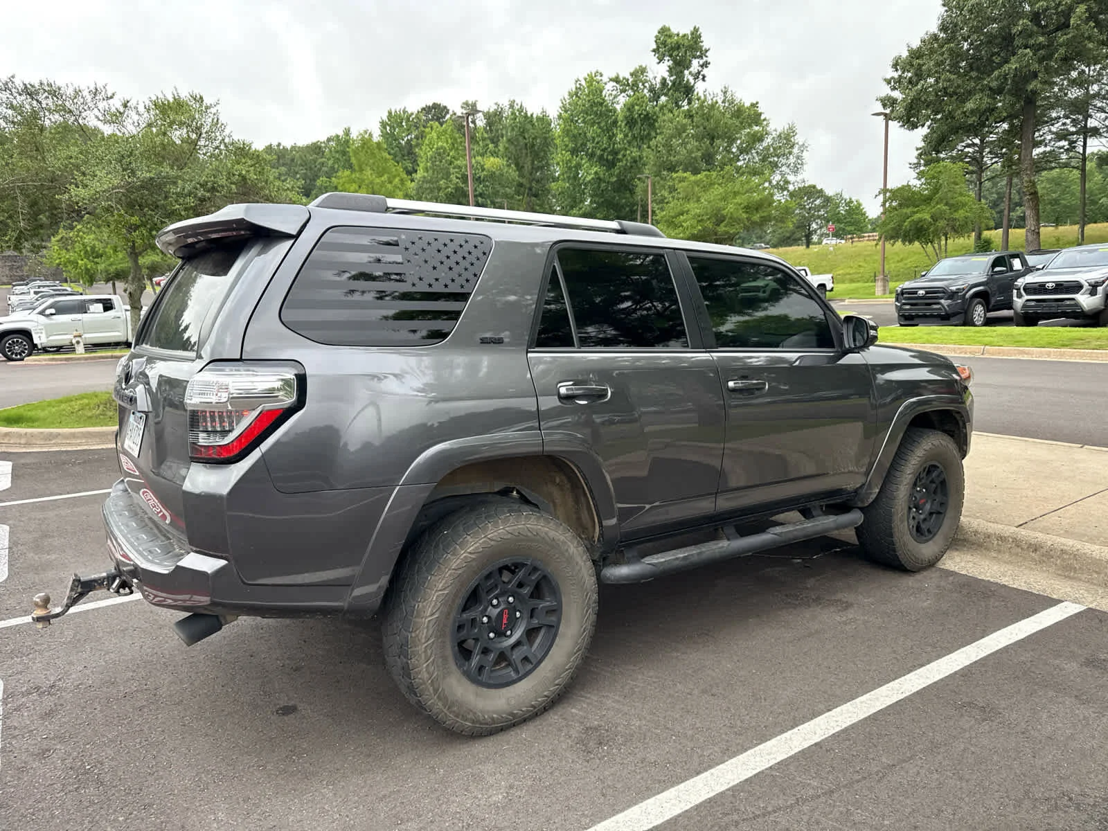 Used 2021 Magnetic Gray Metallic Toyota SR5 Premium image 4