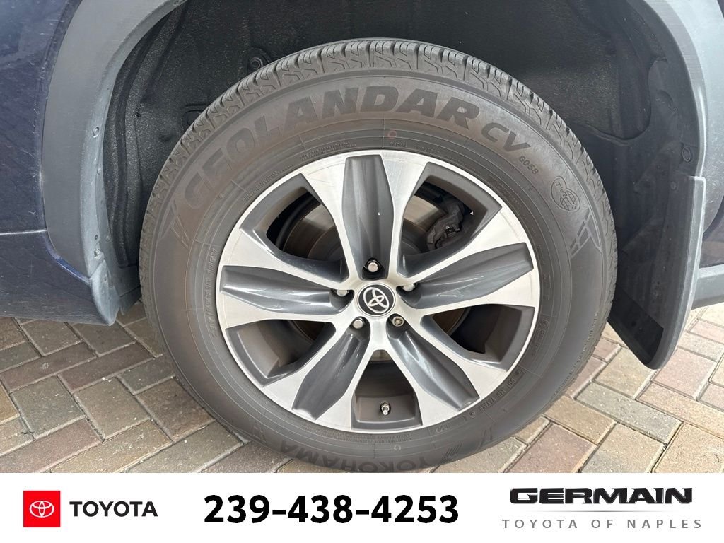 Used 2022 Blue Toyota XLE image 13