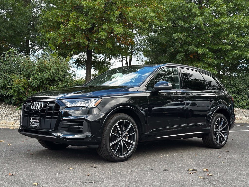 2023 Audi Q7 Premium Plus