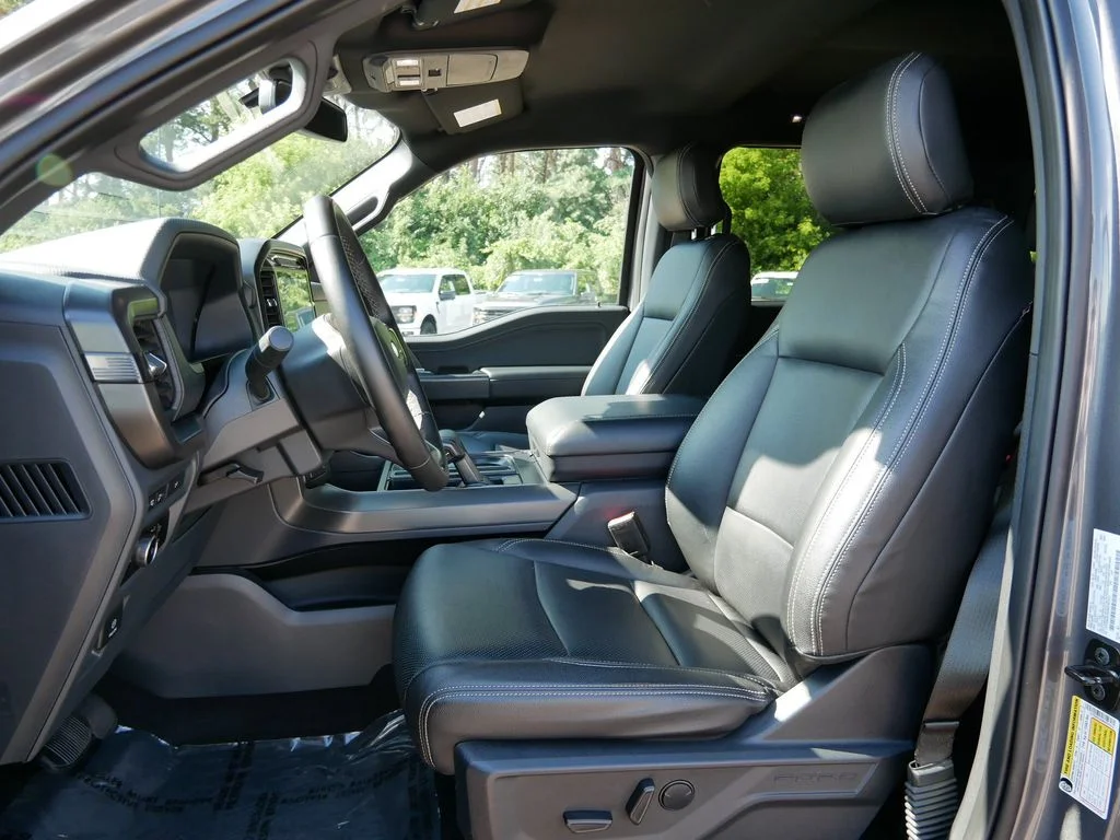 Used 2024 Gray Ford XLT image 15
