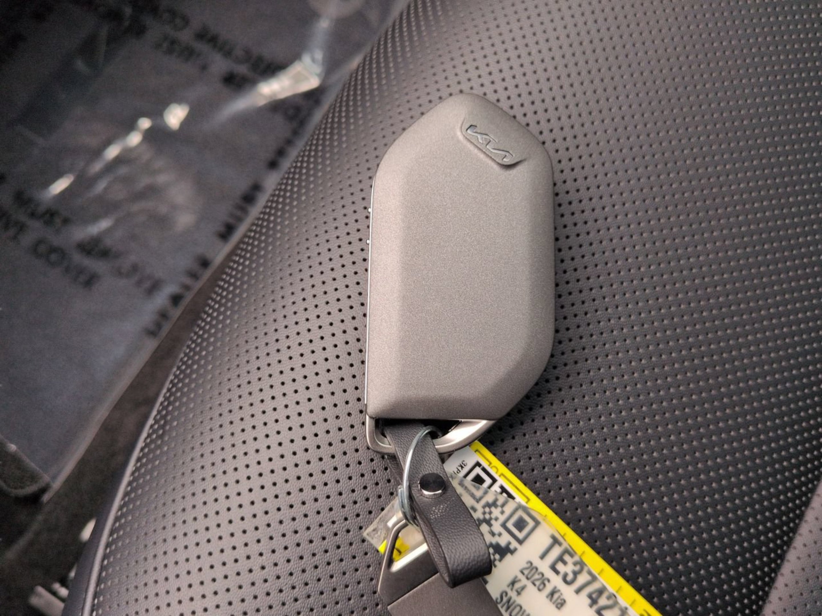 New 2026 Snow White Pearl Kia EX image 32