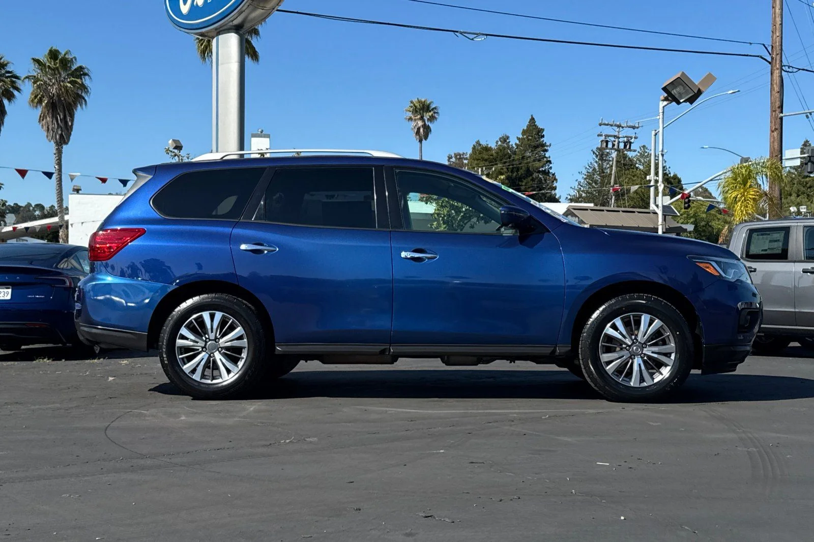 Certified Used 2020 Caspian Blue Metallic Nissan SL image 27