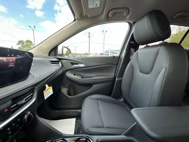 New 2026 Summit White Buick Preferred image 44