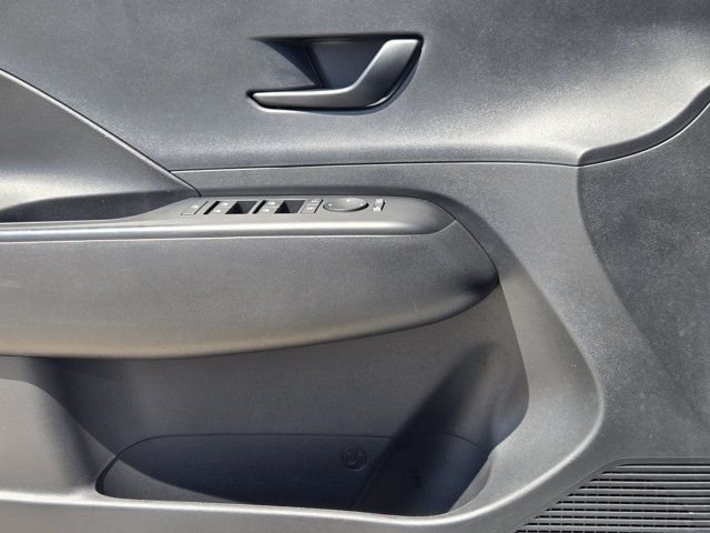 Certified Used 2025 White Hyundai SEL Convenience image 24