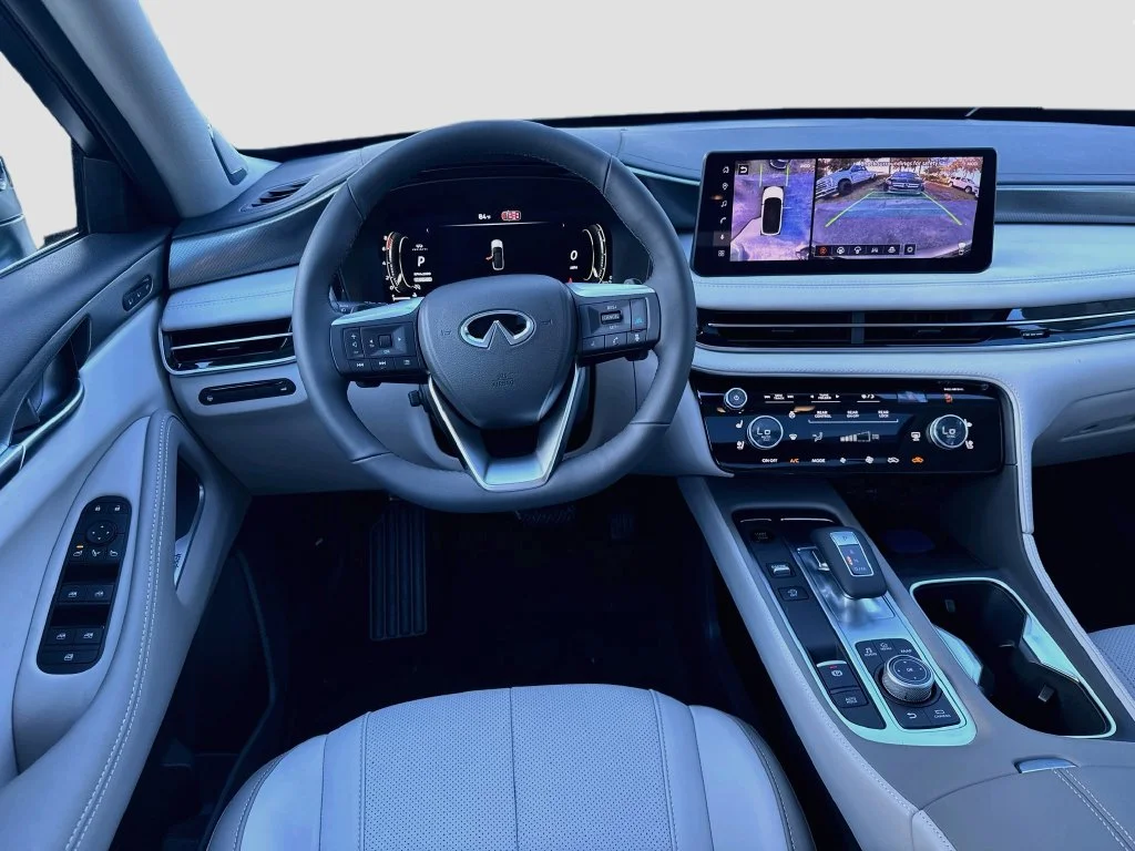 New 2027 White INFINITI LUXE image 24
