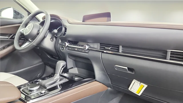 2025 Mazda CX-30 Turbo Premium Plus - Photo 32