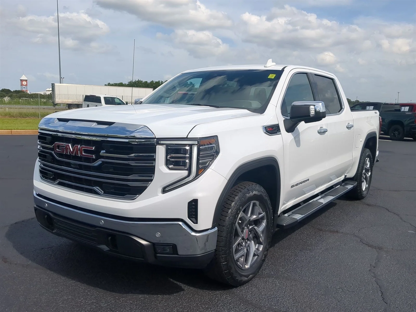 New 2026 Summit White GMC SLT image 28