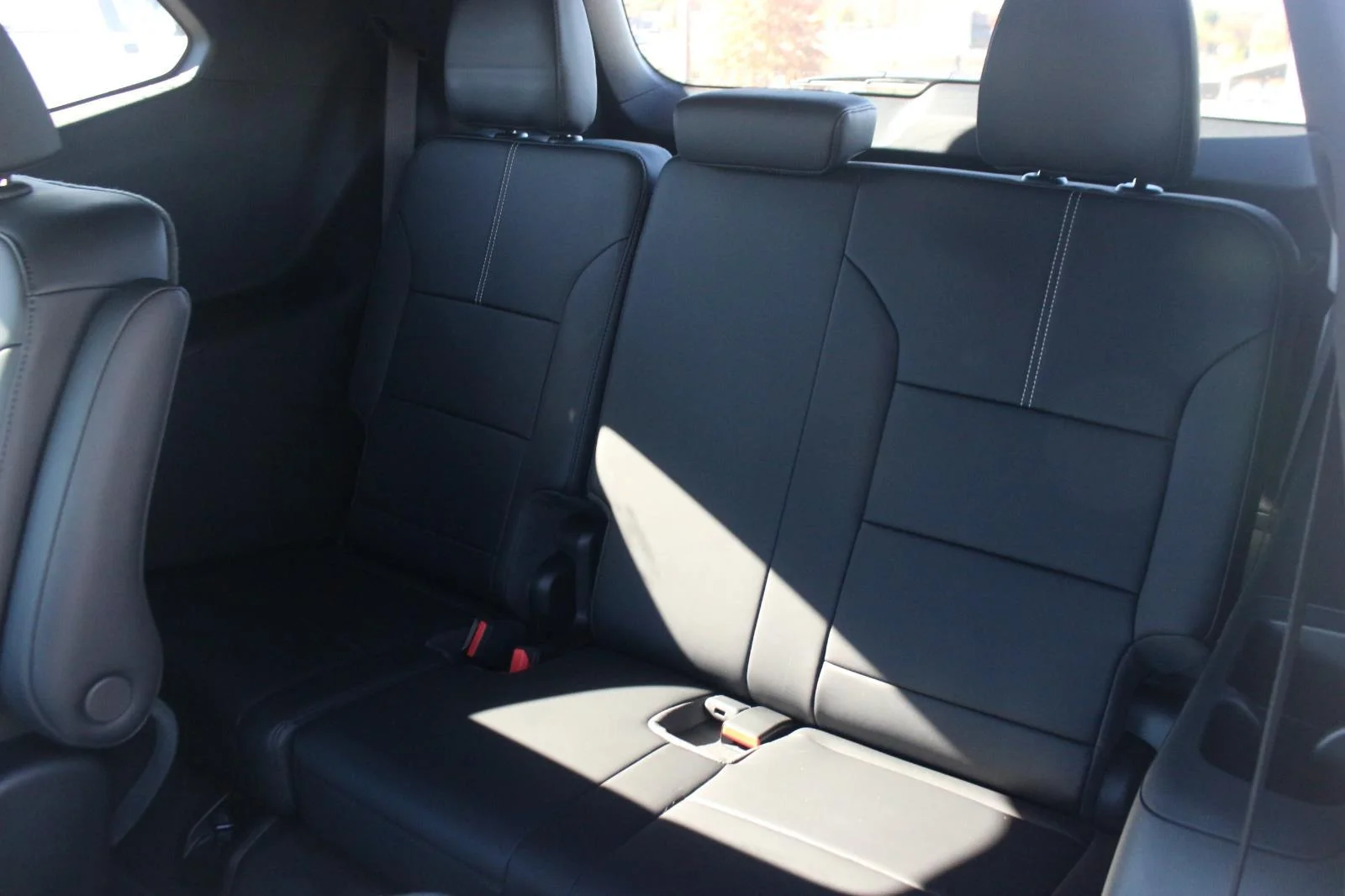 New 2025 Ebony Twilight Metallic GMC Elevation image 11