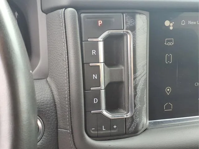 Used 2023 Summit White GMC Denali image 9
