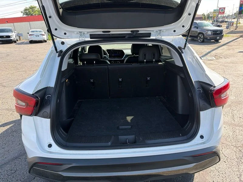 Used 2025 White Chevrolet ACTIV image 10