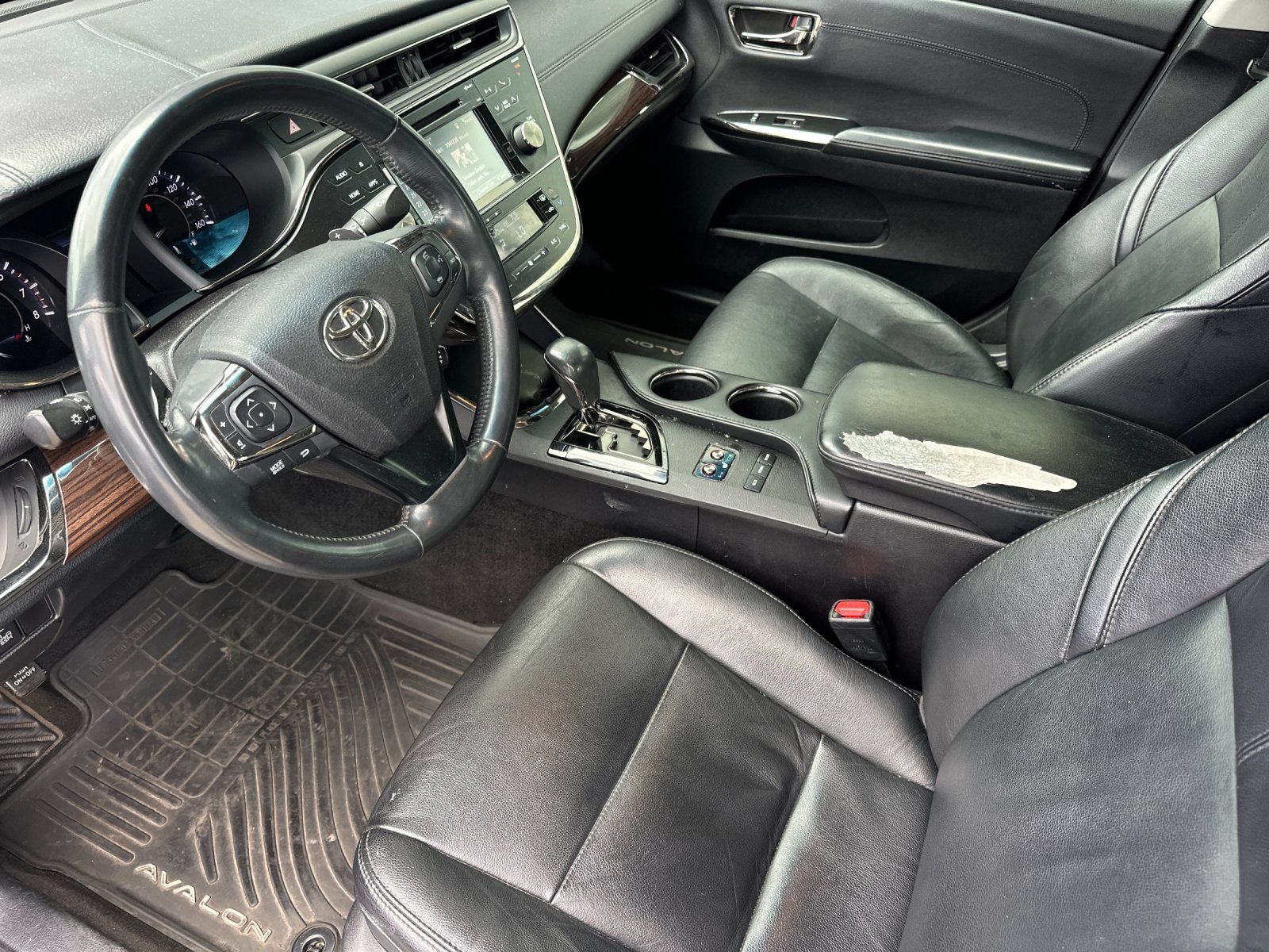 Used 2015 Mica Toyota XLE Touring image 9