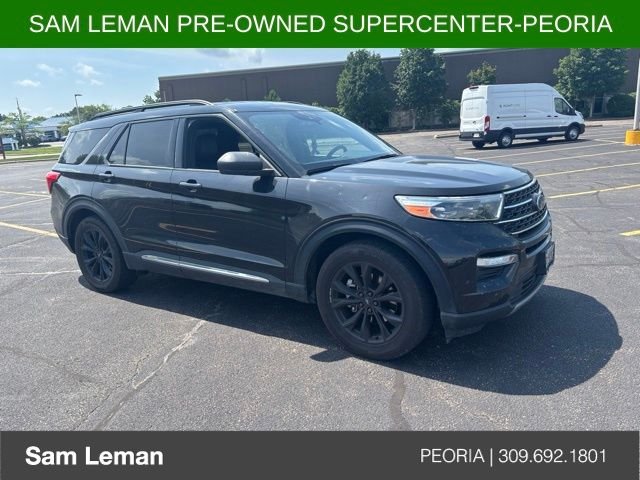 Used 2020 Black Ford XLT image 2