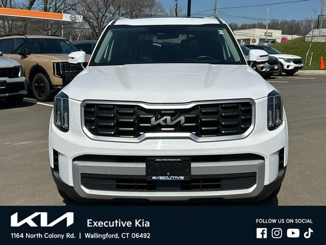 Certified Used 2025 White Kia S image 6