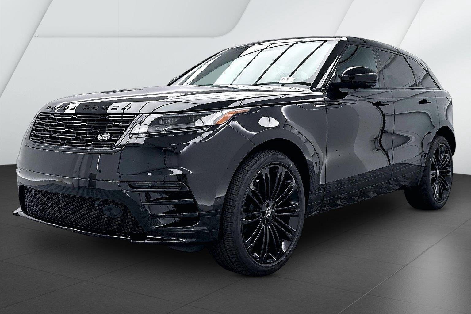 New 2026 Santorini Black Metallic Land Rover Autobiography image 3