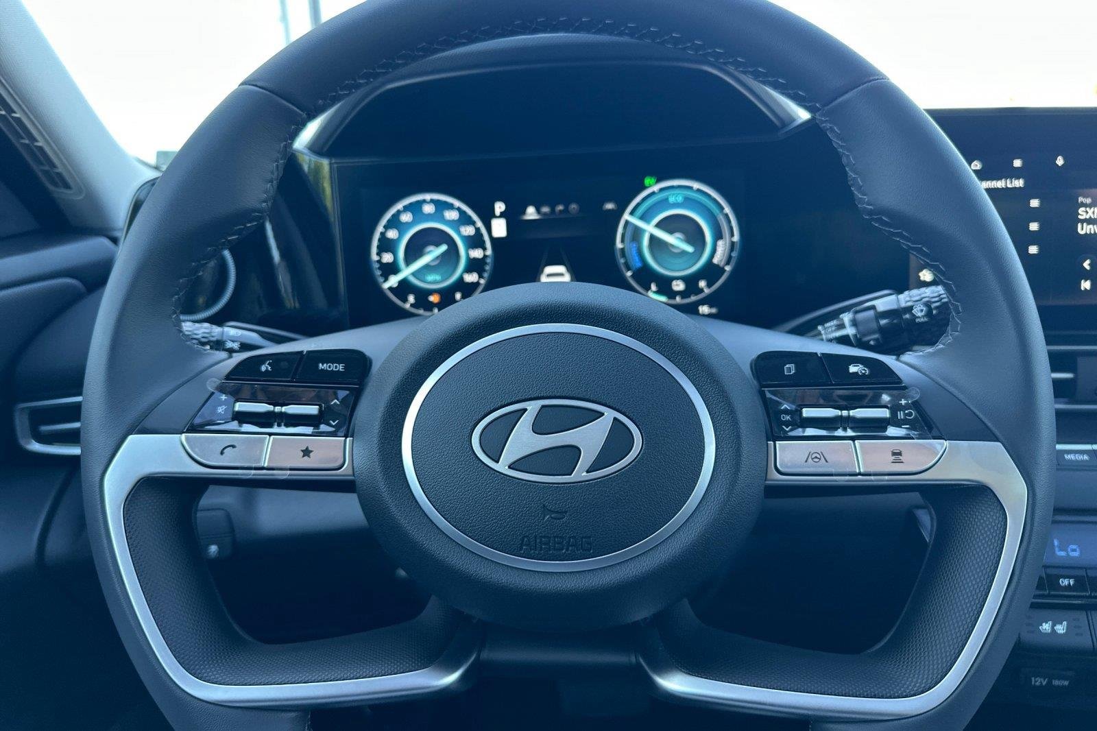 New 2026 Ecotronic Gray Hyundai Limited image 23