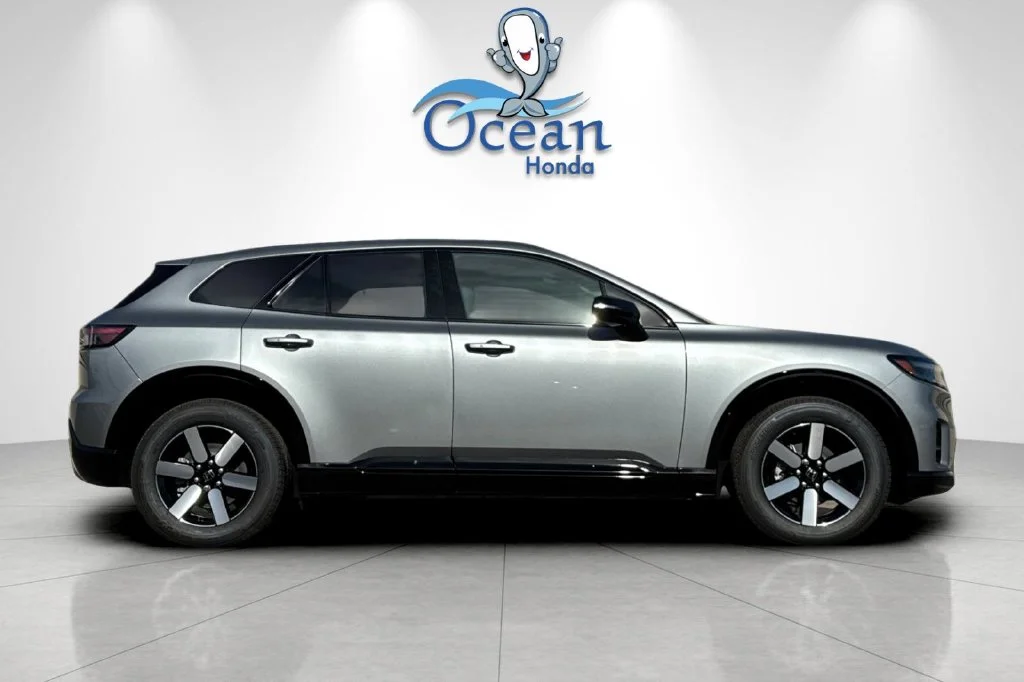 New 2026 Mercury Silver Metallic Honda Touring image 8