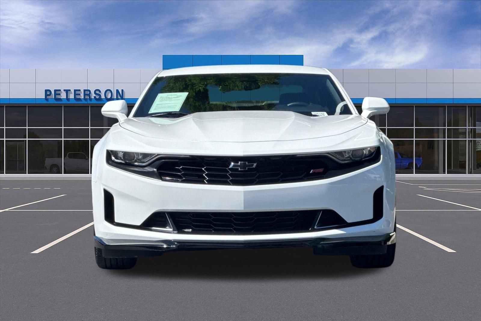 Used 2023 White Chevrolet 1LT image 9