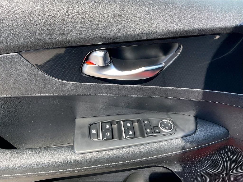Used 2023 Fire Orange Kia GT-Line image 37