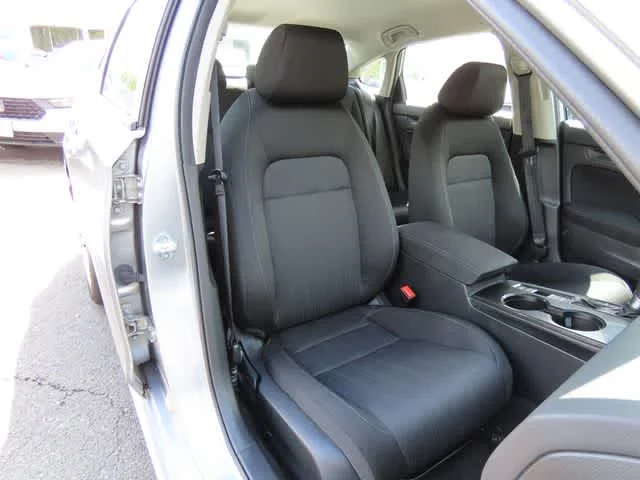 2025 Honda Civic LX - Photo 15