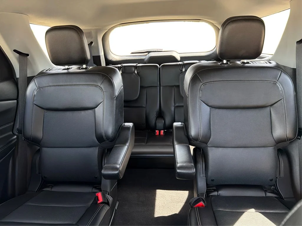 Used 2022 White Ford Limited image 15