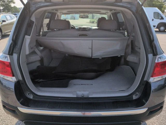 Used 2013 Gray Toyota SE image 30