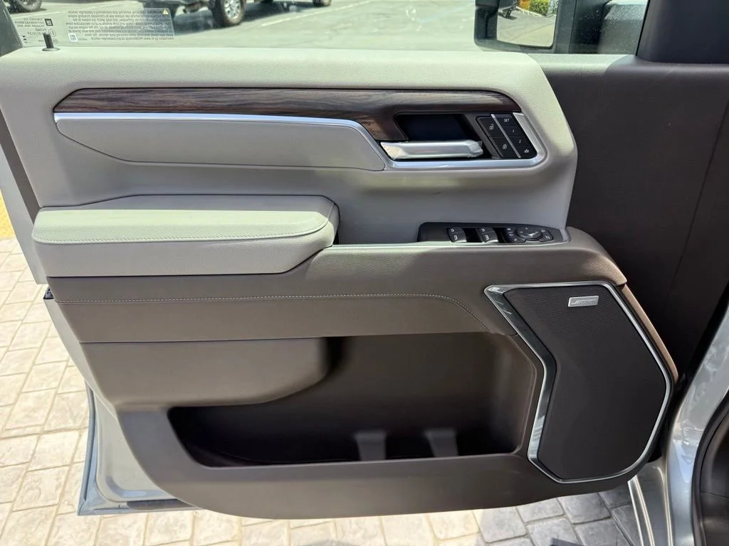 New 2026 Sterling Metallic GMC SLT image 31