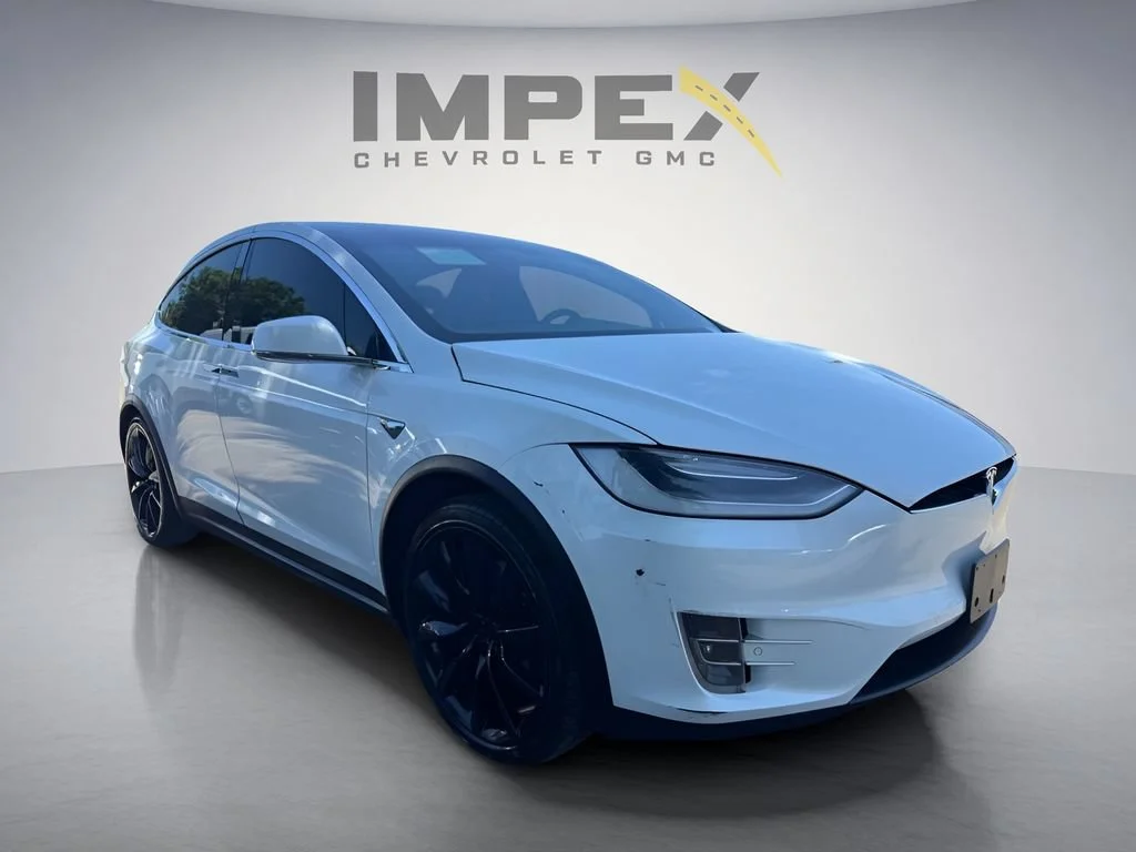 Used 2020  Tesla Performance image 7