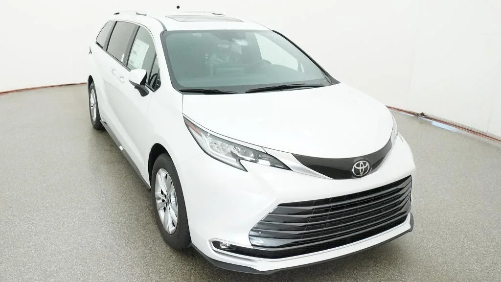 New 2026 Wind Chill Pearl Toyota Limited image 12