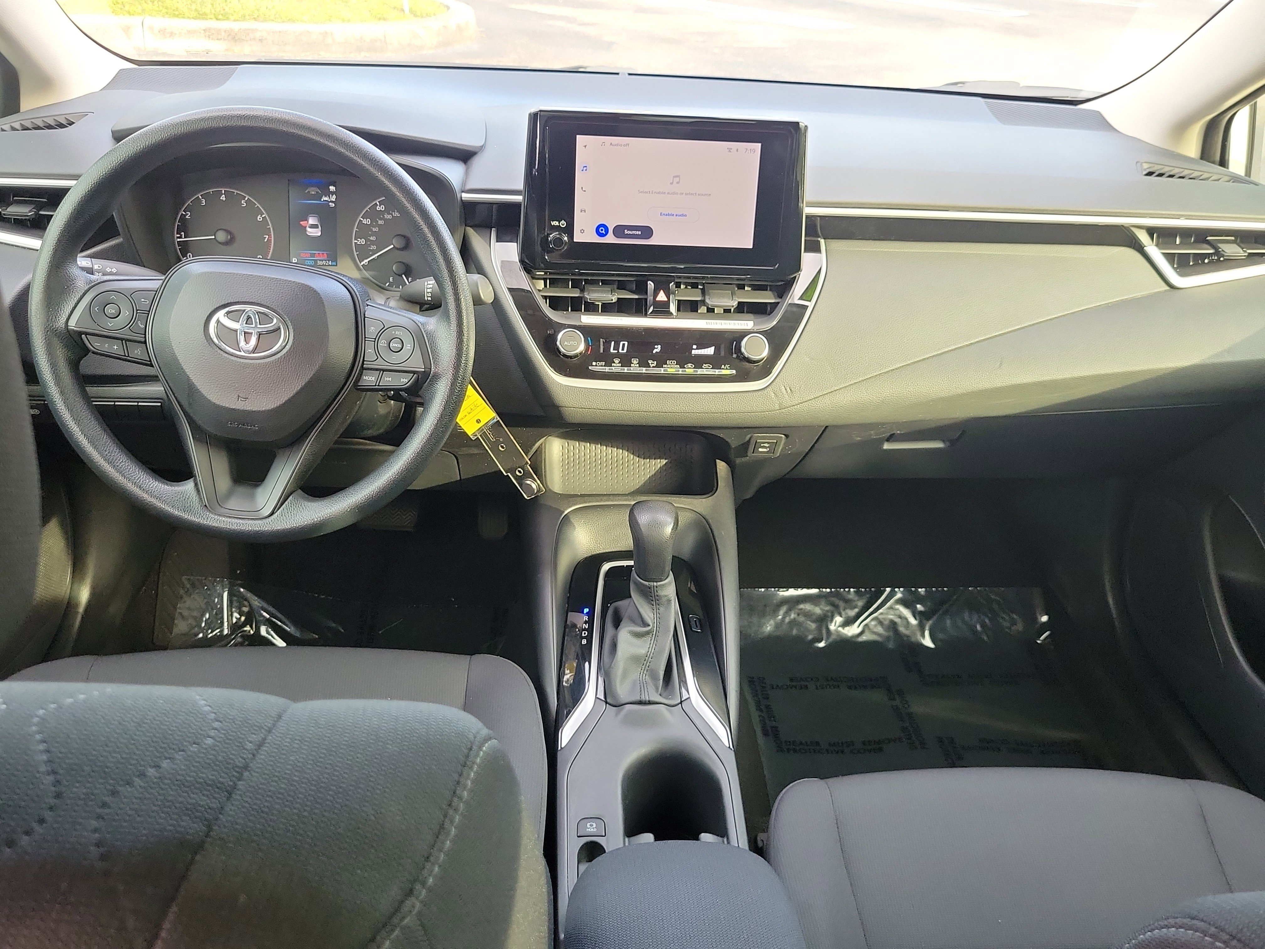 Used 2024 Ice Toyota LE image 9
