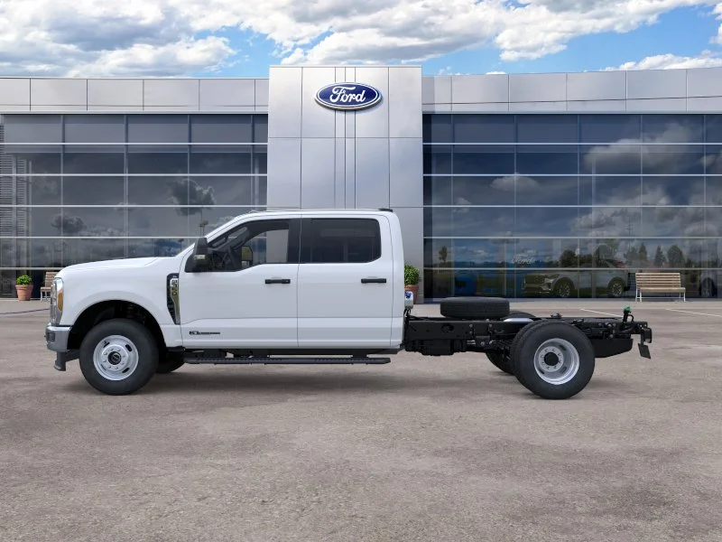 2026 Ford F-350 Super Duty Chassis Cab XL - Photo 26