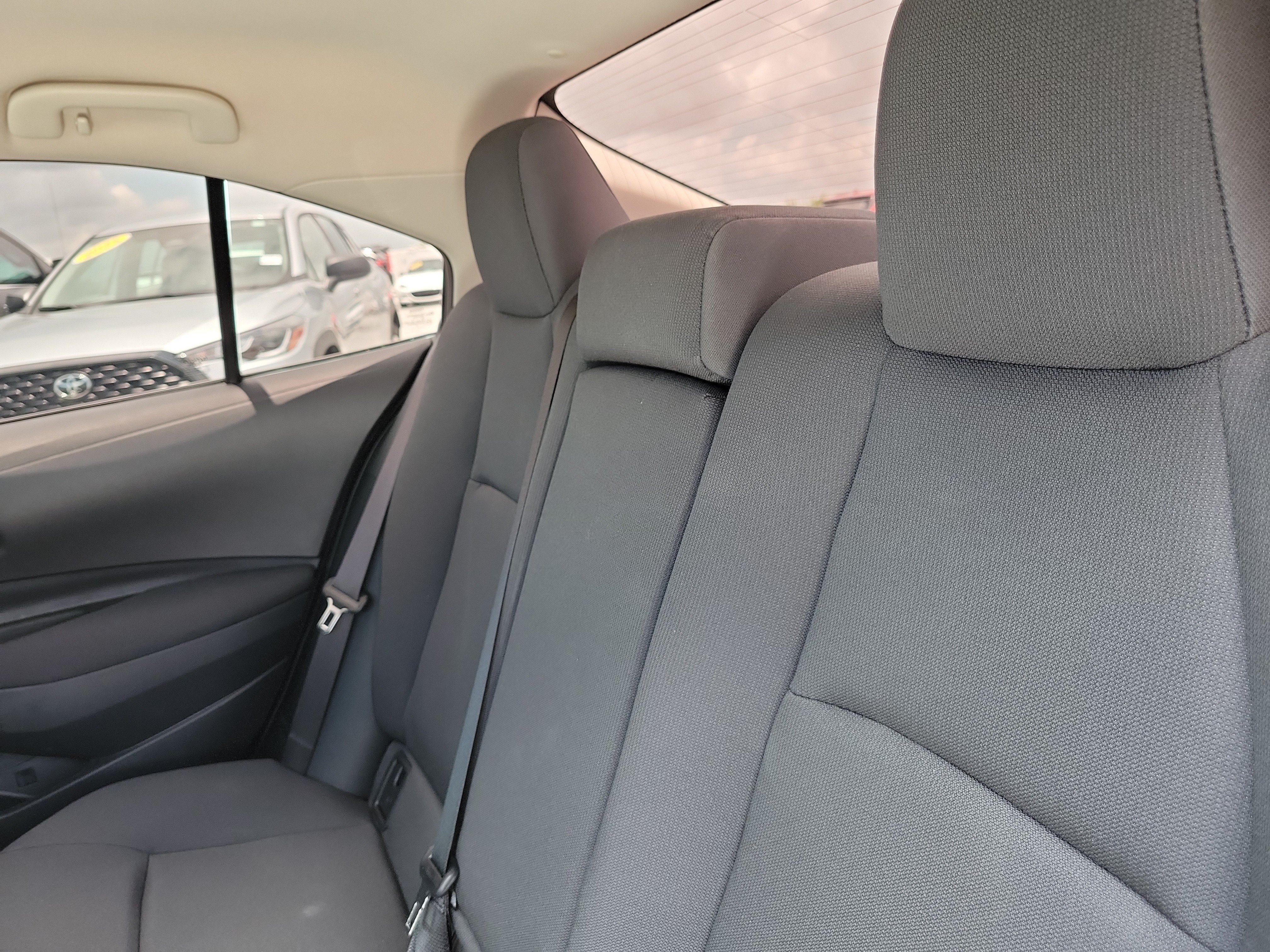 Used 2025 Underground/Mid Blk Met Toyota LE image 12